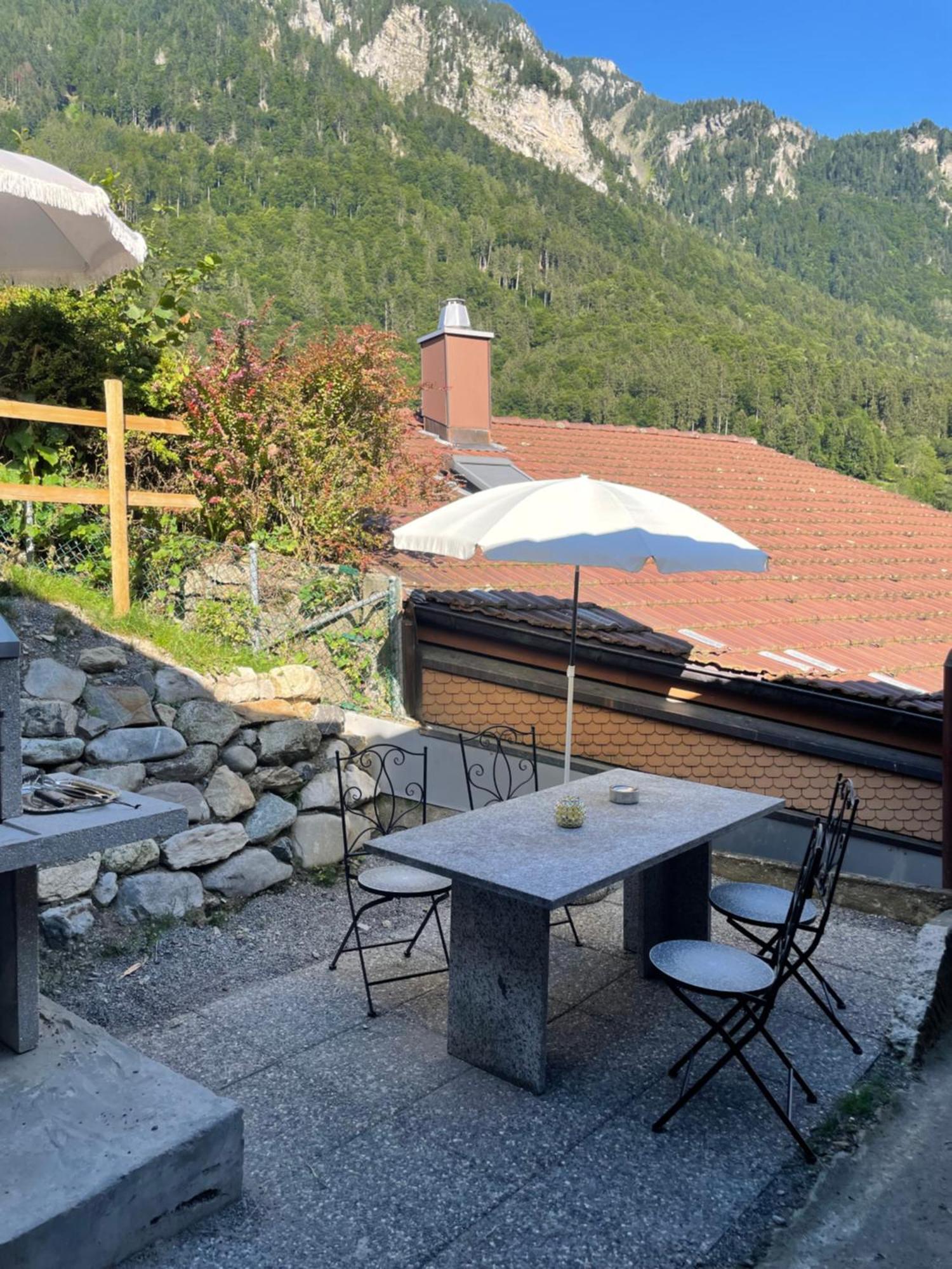 Charming Alpine Retreat By Apartments Capricorn Gsteigwiler Kültér fotó