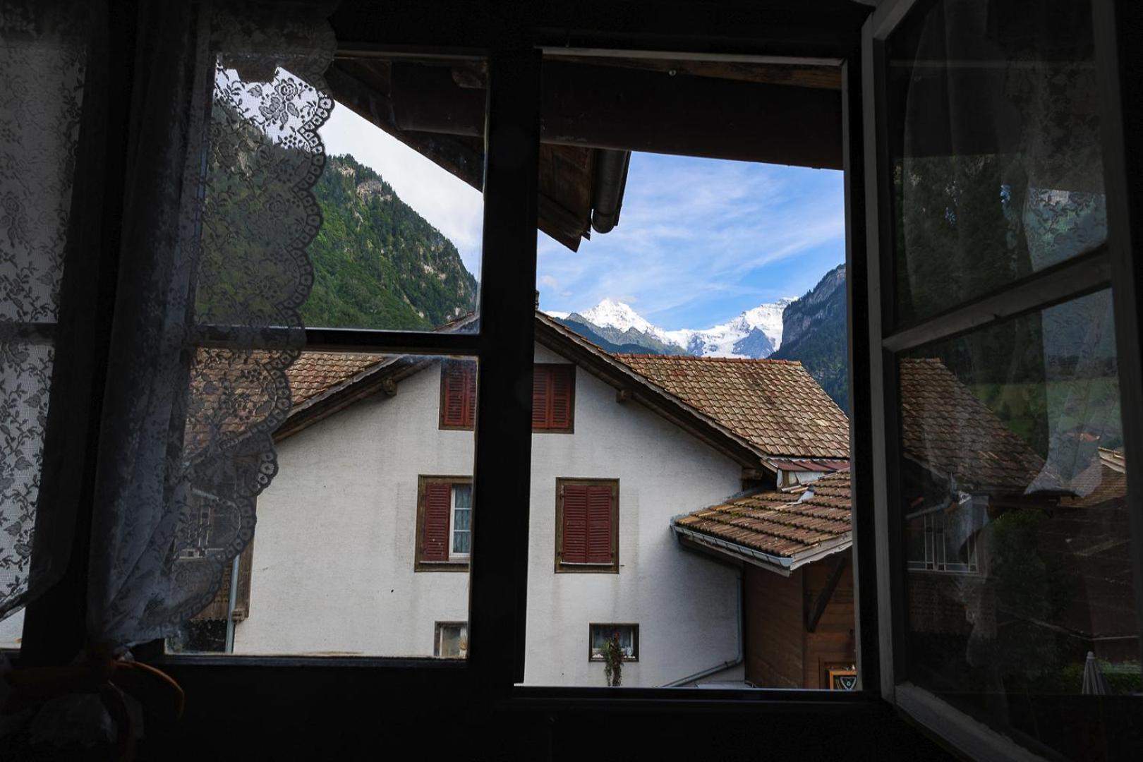 Charming Alpine Retreat By Apartments Capricorn Gsteigwiler Kültér fotó