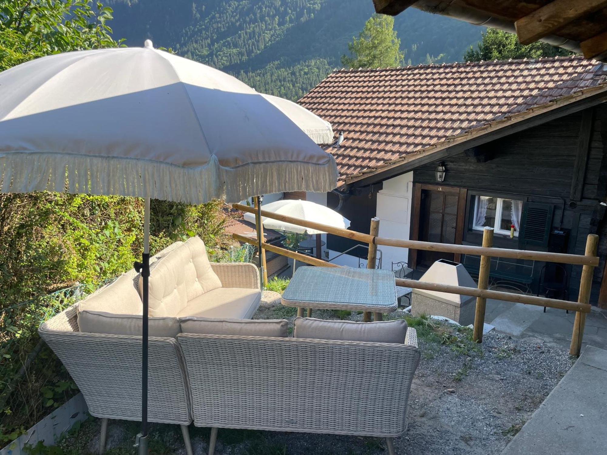 Charming Alpine Retreat By Apartments Capricorn Gsteigwiler Kültér fotó